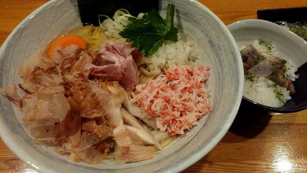 「ズワイ蟹と鯵のまぜそば」@麺屋 ひな多の写真