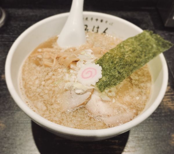 「中華そば（塩・固め￥800）」@江戸前煮干中華そば きみはん 五反田店の写真