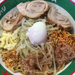 まぜそば大豚2枚増し