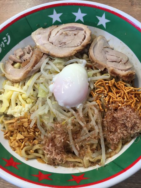 「まぜそば大豚2枚増し」@ジャンクガレッジ 深谷店の写真