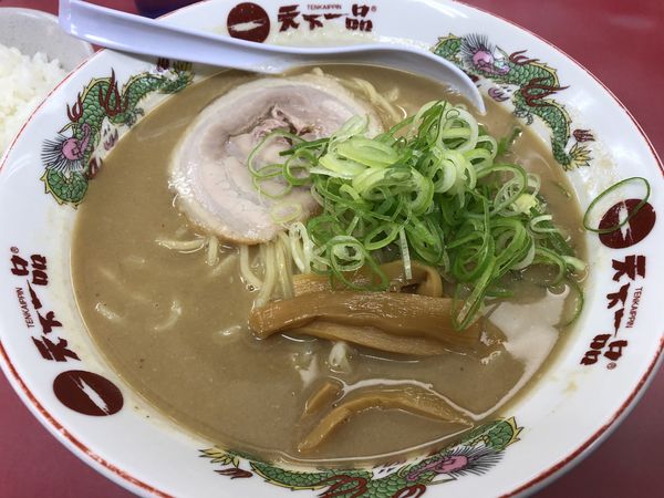 「こってりラーメン大盛り　950円(790円＋160円)」@天下一品 駒沢店の写真