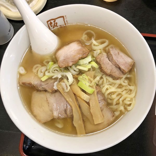 「喜多方ラーメン　￥５８０（クーポン利用）」@喜多方ラーメン 坂内 五反田駅前店の写真