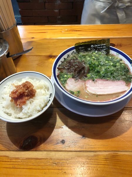 「ねぎらーめんこってりバリカタ＋韓国風明太子ご飯＋替え玉×2」@博多長浜らーめん 田中商店の写真