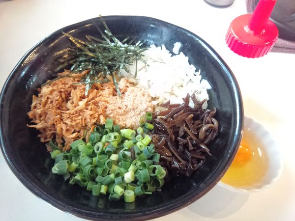 「煮干しまぜそば大盛り８００円」@にぼ吉の写真