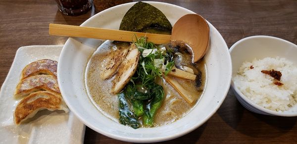 「白湯麺＋ランチAセット（餃子３半ライス）」@塩そば 加とうの写真