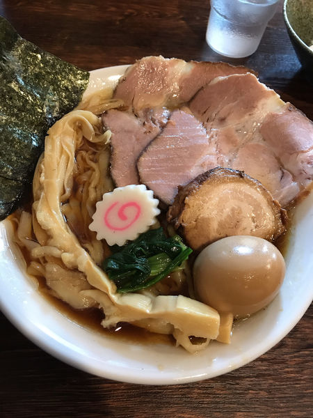 「特製中華そば(大盛)」@麺屋 真心の写真