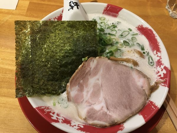 「白豚骨・博多麺」@熟成豚骨ラーメン専門 一番軒 藤が丘店の写真