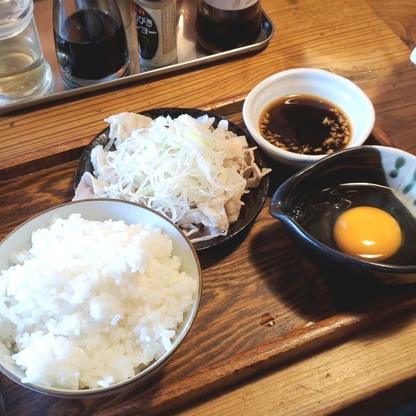 「ラーメンバリカタ豚しゃぶご飯」@元祖長浜 大学ラーメンの写真