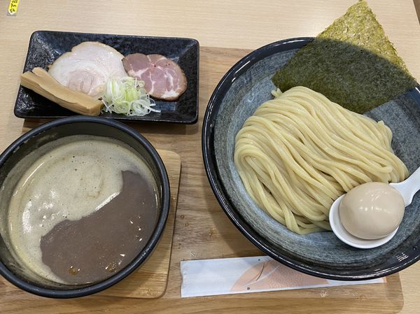 「味玉つけ麺　830円＋100円」@麺道 ひとひらの写真