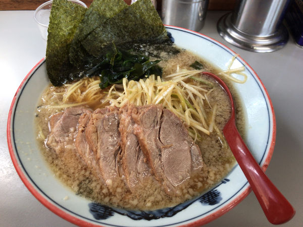 「ネギチャーシューメン(アブラ多め、味濃いめ) 1000円」@ラーメンショップ 122号騎西店の写真