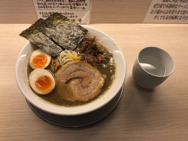 「特製濃厚煮干しそば(しょう油)」@麺屋 音 柏店の写真