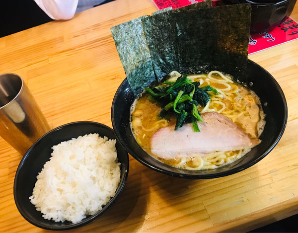 「らーめん＋ライス」@横横家 仙台店の写真