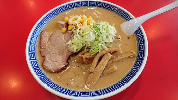 「味噌ラーメン 900円」@麺来亭の写真