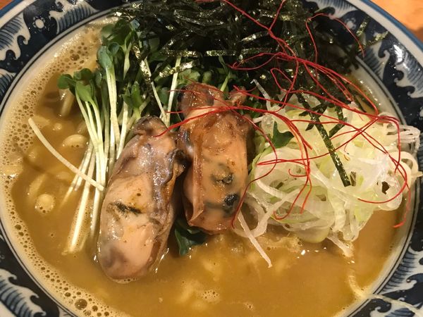 「牡蠣ラーメン 920円」@麺や佐市の写真