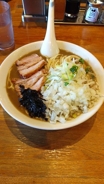 「濃厚煮干しそば(大盛)+ﾀﾏﾈｷﾞ」@中村屋総本山の写真