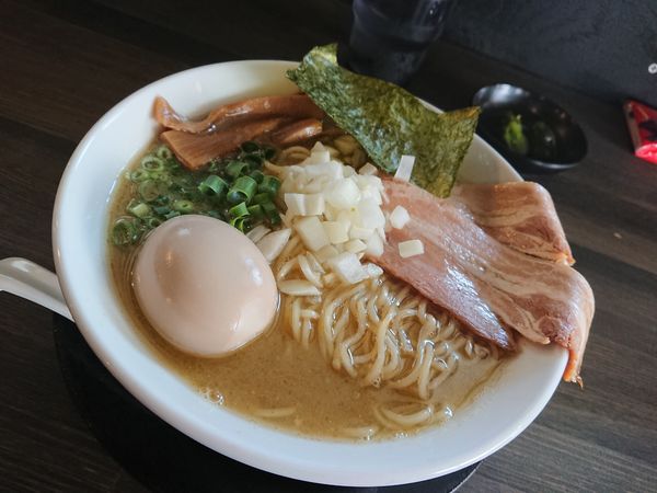 「港町深煮干 800円」@港町ラーメン 寅屋の写真