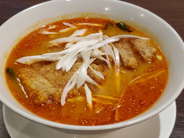 「排骨担担麺」@酔楼 本館の写真