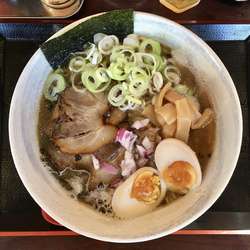 サッポロ生ビール黒ラベル 中瓶 → 特製煮干しラーメン 大盛