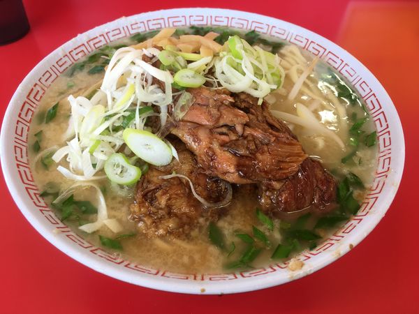 「味噌パイカラーメン(600￥)」@ラーメンスタンド とん平食堂の写真