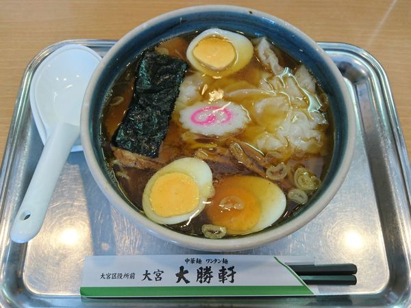 「小ワンタン麺＋ゆで玉子」@大宮大勝軒の写真