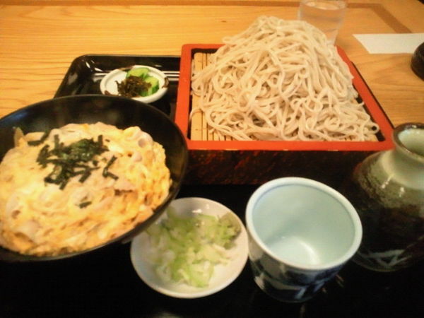 「Aランチ（他人丼とざるそば）700円、蕎麦大盛 100円」@マルイチ 神田軒の写真