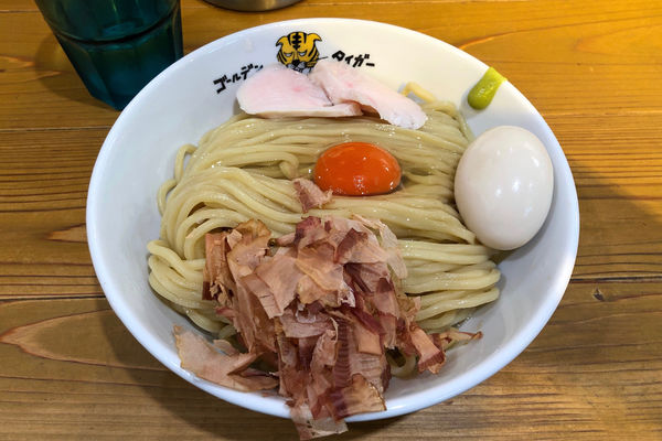 「特製TKM 850円+大盛 100円」@ゴールデンタイガーの写真