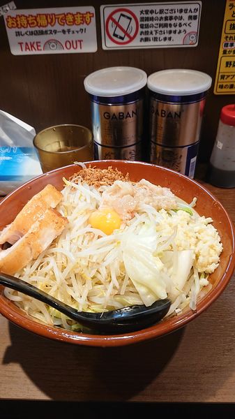 「麺マシ大汁なし    ニンニク  油」@豚山 大森店の写真