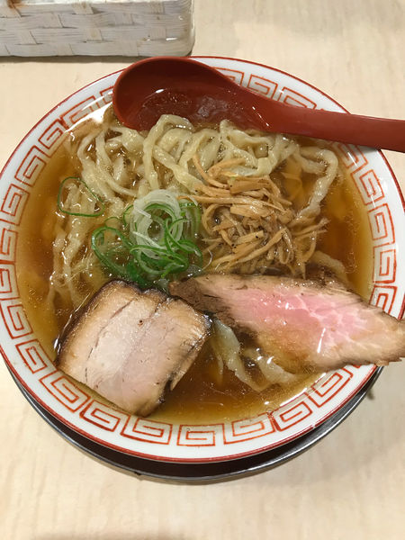 「喜多方らーめん・醤油、中盛り 920円」@食堂 七彩の写真