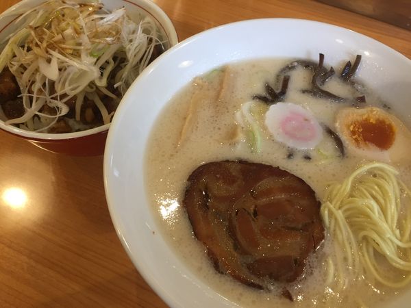 「味玉塩ラーメン（750円）＋チャーシュー丼」@大古洞の写真
