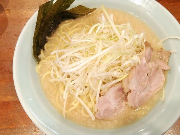「辻○らぁ麺 ＋ねぎ＋チャーシュー（1枚）」@らぁ麺 辻〇の写真