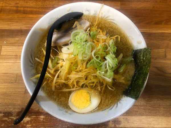「ネギラーメン 味噌」@らーめん三水の写真