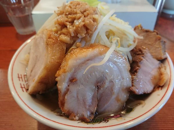 「ラーメン小 ちょい増豚」@麺処 ほん田 東十条店の写真