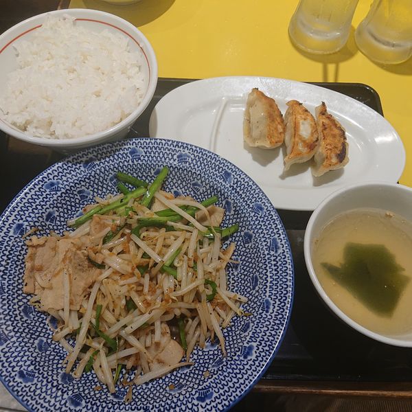 「セット餃子3ヶ165円他」@松軒 中華食堂 千歳烏山店の写真