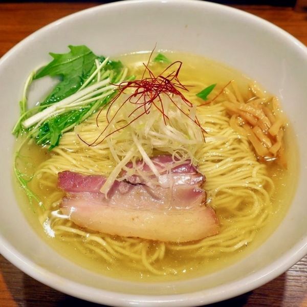 香彩鶏だし塩らーめん