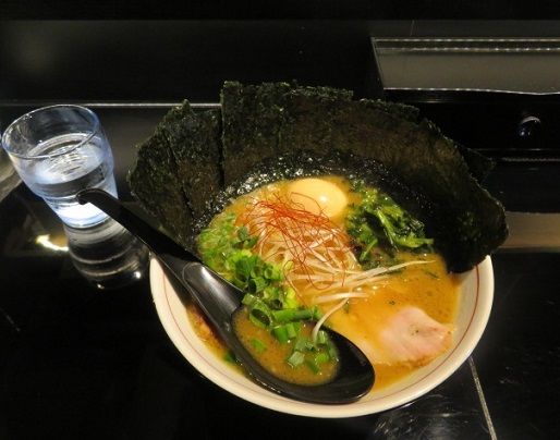 「スペシャル豚骨醤油」@SHOWTIME-Ramen-の写真