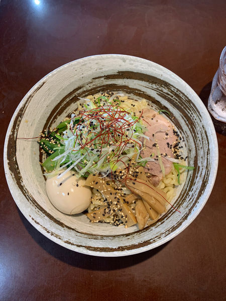 「黒マー油まぜそば普通TP味玉」@まるのの写真