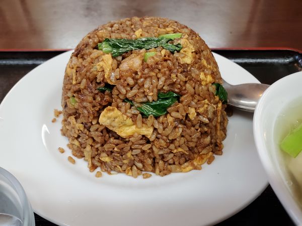 「豚肉チャーハン＋ワンタンスープセット」@一祠八堂の写真