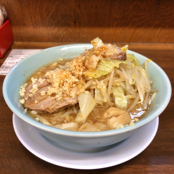 「小の小らーめん650円 野菜ニンニクアブラカラメ辣油(提供時ca」@らーめん玄の写真