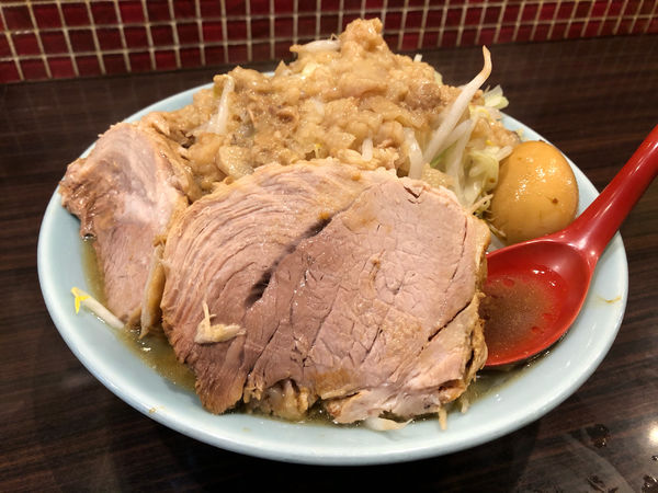 「中ラーメン 豚マシ」@立川マシマシ 8号店の写真