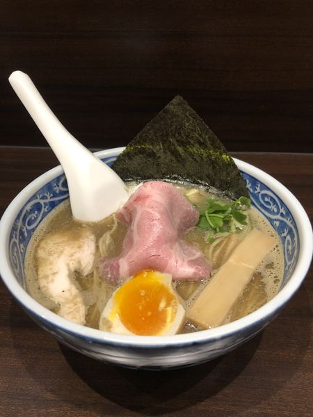 「一番搾り煮干しそば」@寿製麺 よしかわ 西台駅前店の写真