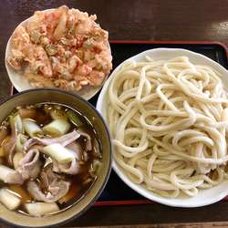 肉汁うどん (中) ￥950＋野菜かき揚げ ￥120