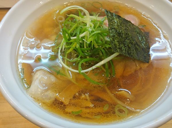 「醤油雲吞」@大阪 麺哲の写真