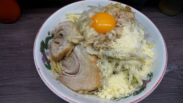 「小汁無し粉チーズ」@ラーメン二郎 横浜関内店の写真