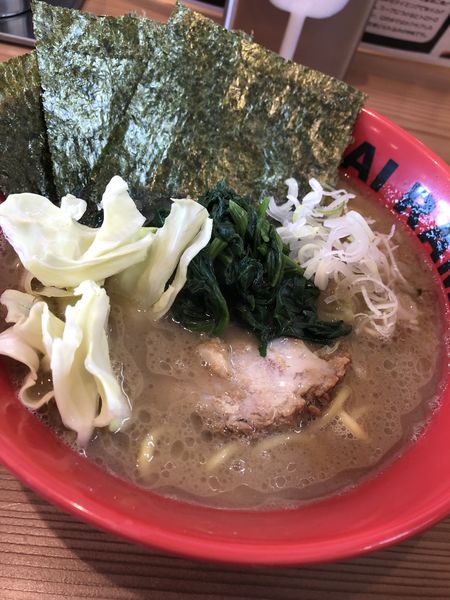 「ヤバイラーメン並盛」@圭一屋 茅ヶ崎店の写真