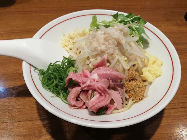 「ほんのり煮干香るジャンクなまぜそば（限定）」@寿製麺よしかわ 川越店の写真