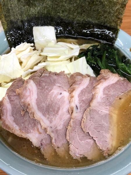 「中盛りチャーシュー　小ライス　海苔」@捲り家の写真