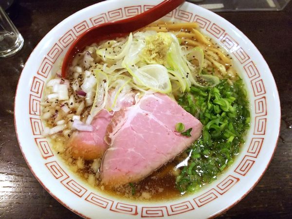 「背脂入り鯛出汁そば」@立ち呑み居酒屋 金町製麺の写真