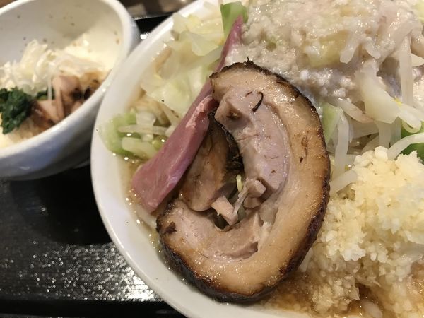 「二郎風  鴨出汁背脂煮干らあめん(並)全マシ」@鴨出汁中華蕎麦 麺屋yoshikiの写真