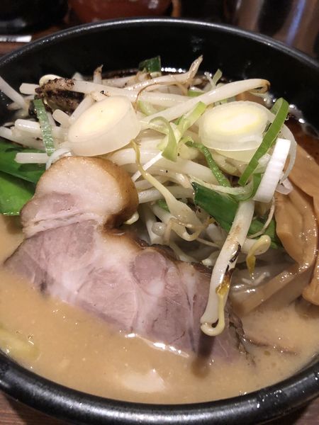 「味噌（黒、太麺）」@味噌専門店 彩雲の写真