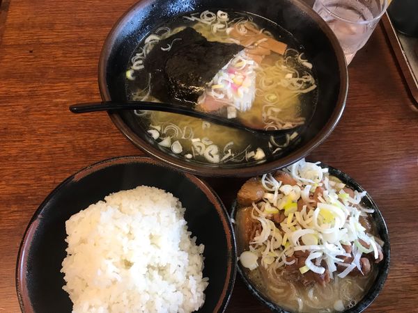 「もつ煮ライスラーメンセット塩935円」@ラーメン勝ちゃんの写真